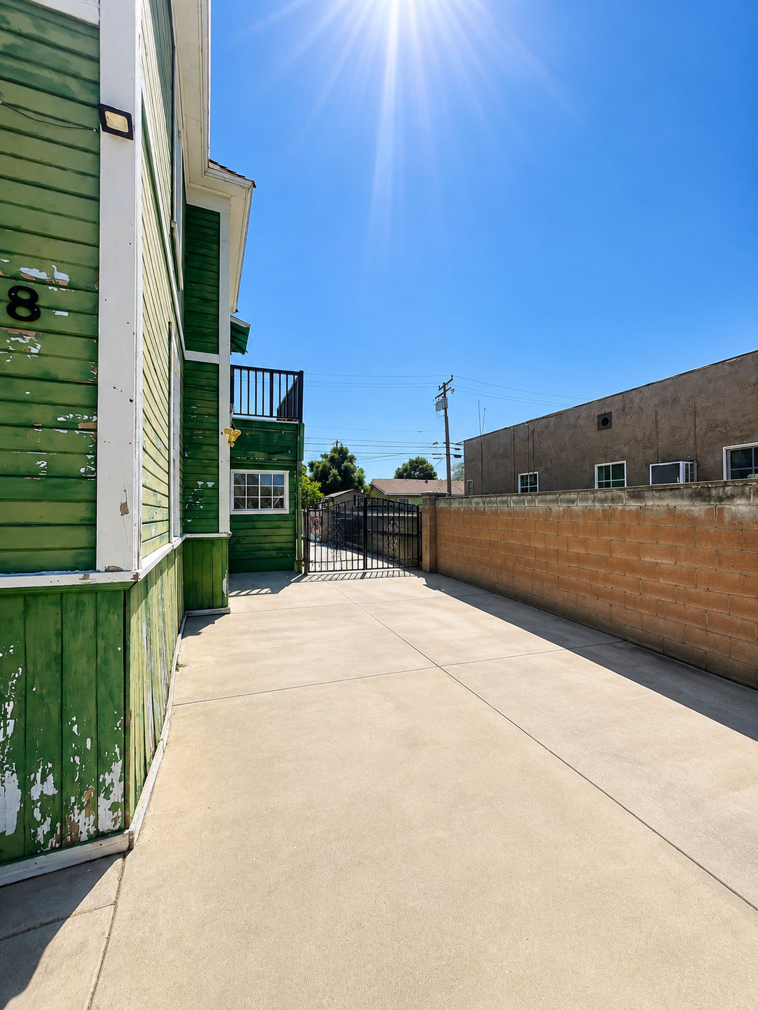 928 N Orange St – photo 2