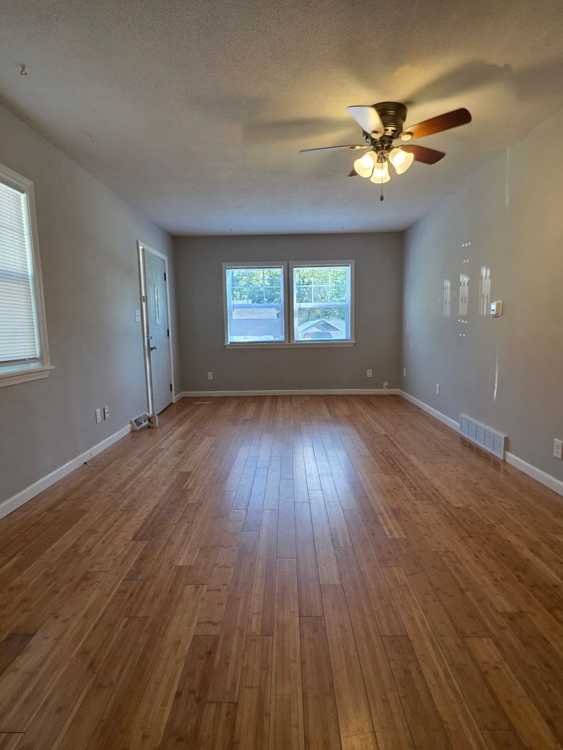 Beautifully Remodeled 3 Bedroom home in Beaverdale – photo 5