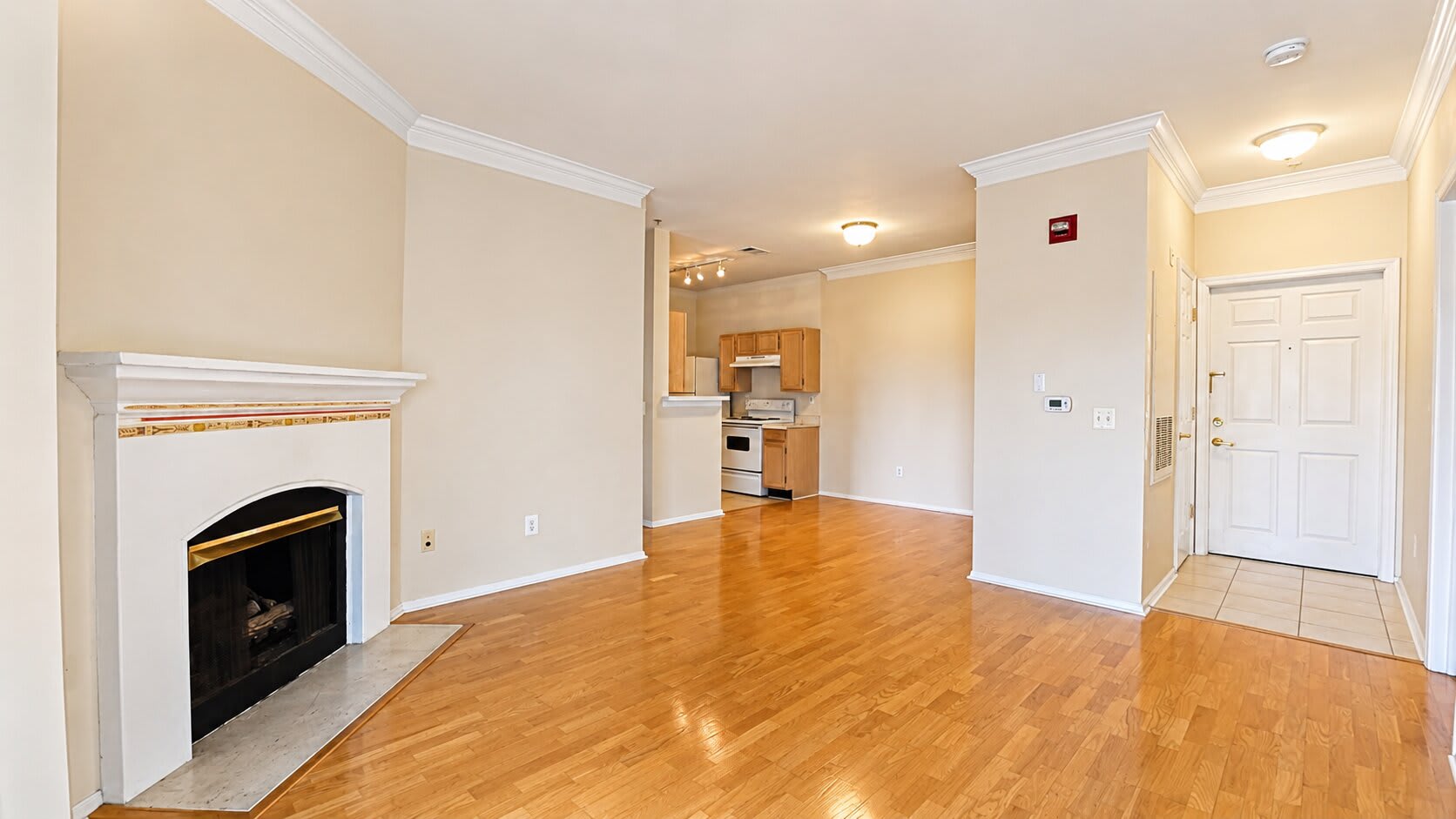 1521 Spring Gate Dr Unit 10311 – photo 4