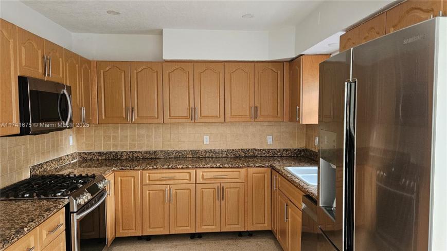 1003 N 17th Ave – photo 4