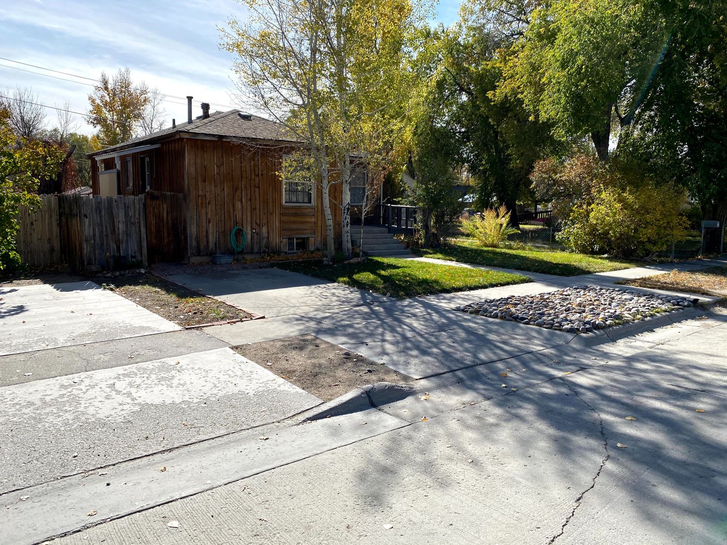 4 Bedroom 1 5 Bath House With Washer And Dryer And Fenced Back Yard – photo 3