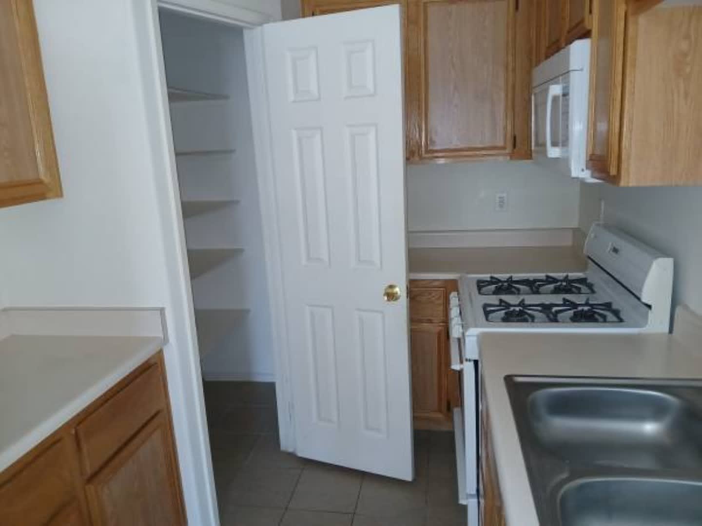 47395 Monroe Street – photo 4