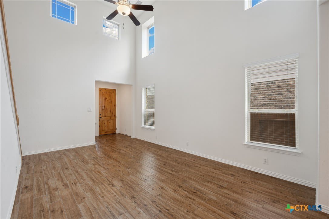 2013 Flametree Avenue – photo 4