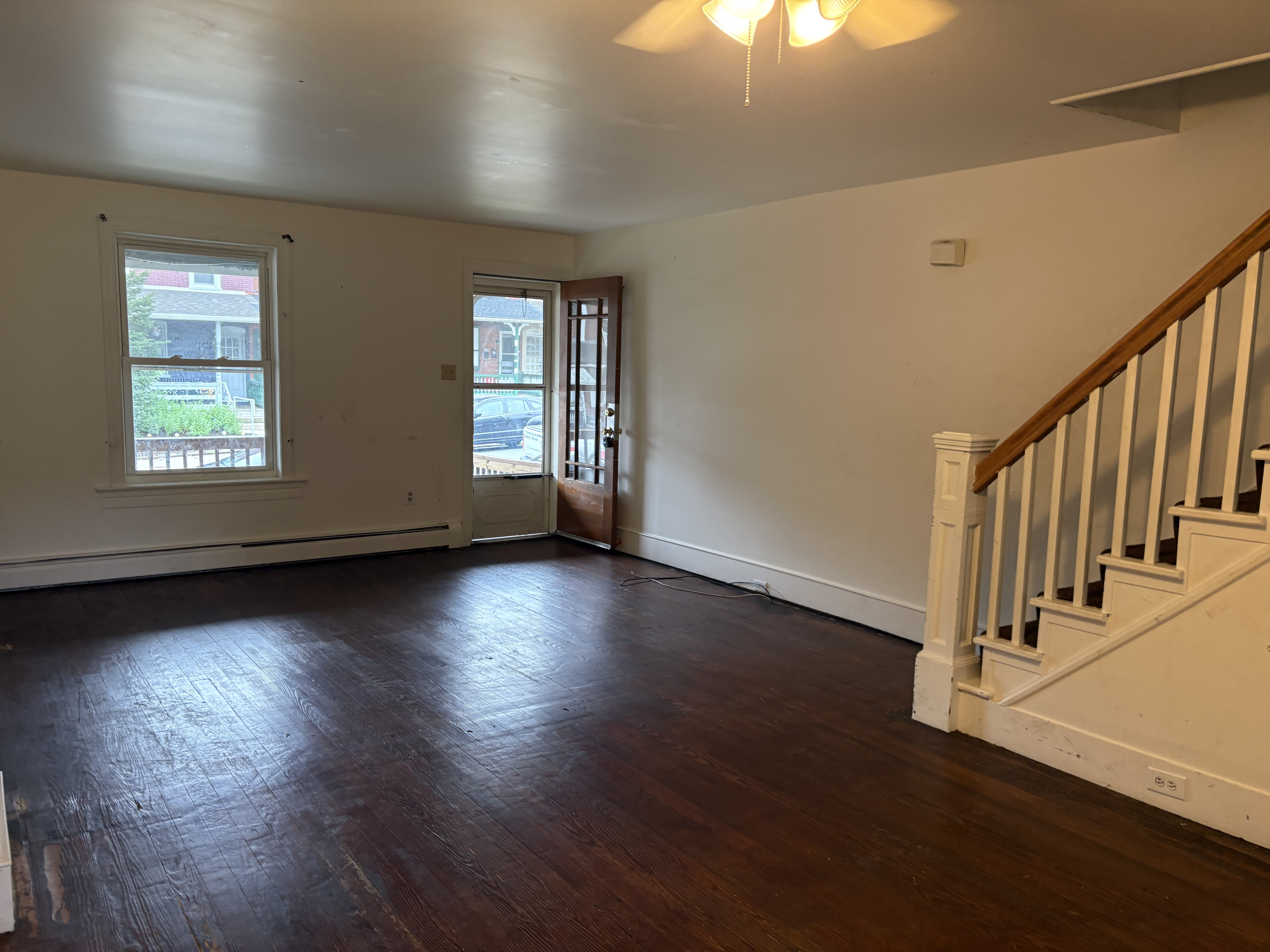 231 Charles St – photo 3