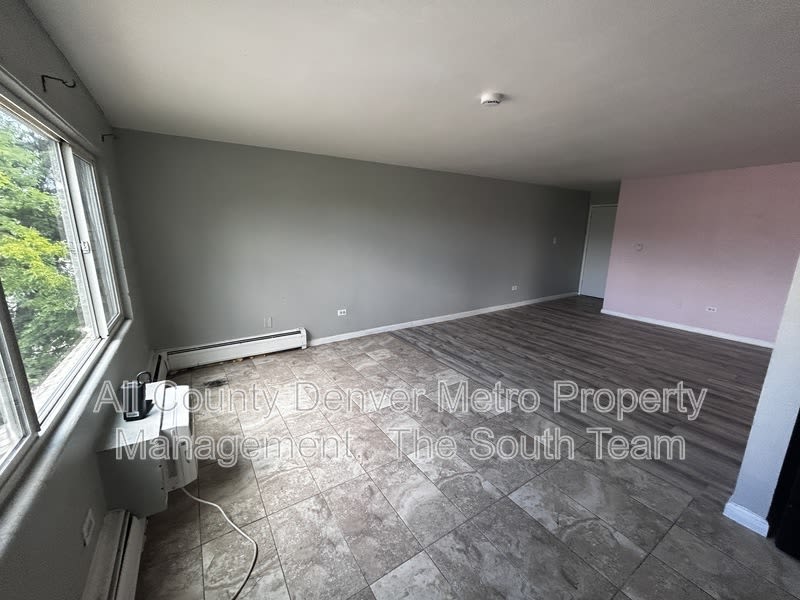 1590 Clinton St – photo 3