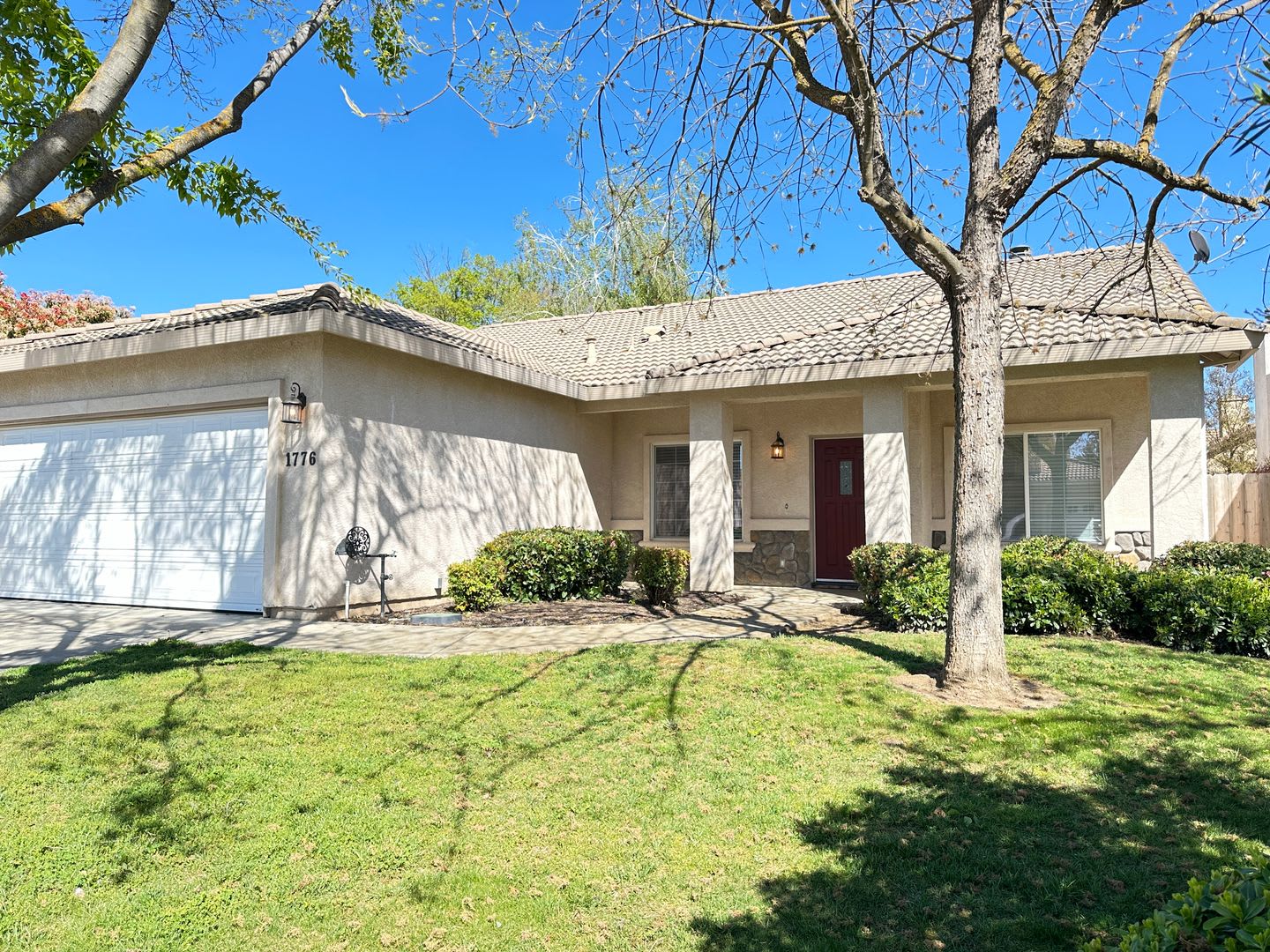 4 bed/ 2 ba house – photo 1