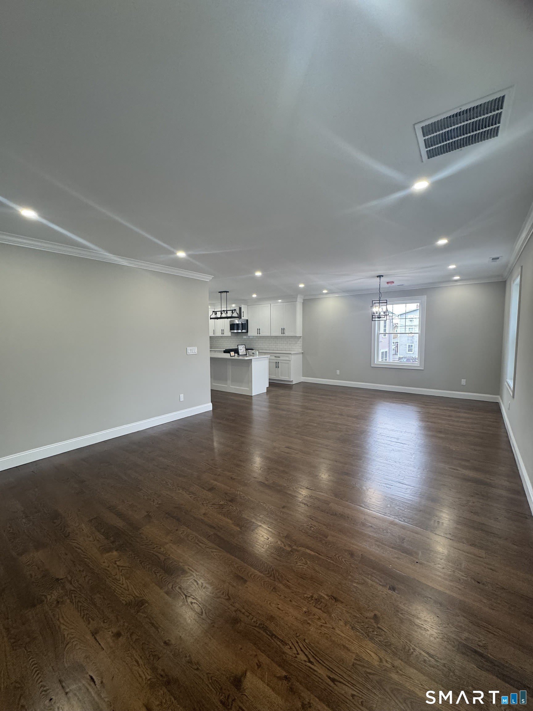 281 Harriet Street – photo 2