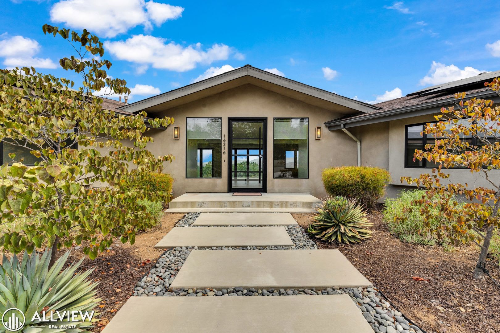 Stunning 4 Bed Poway Home with Views, Pool & Outdoor Oasis – photo 3