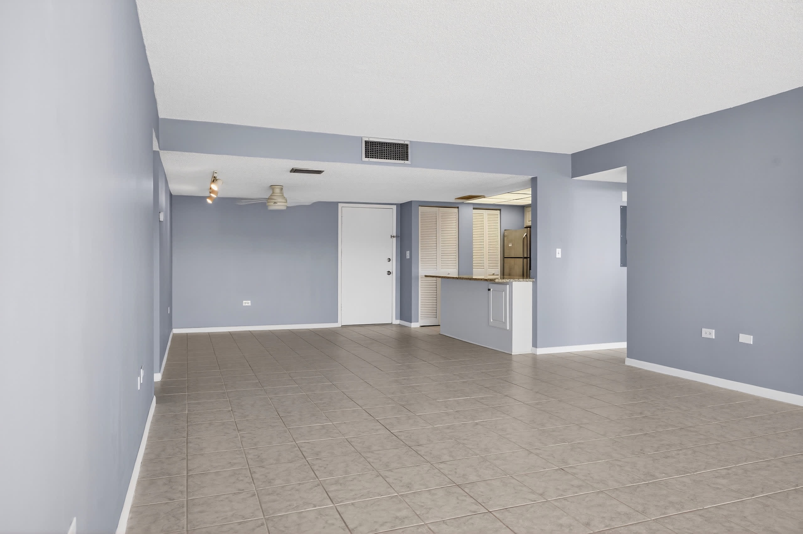 500 Treasure Island Causeway – photo 2