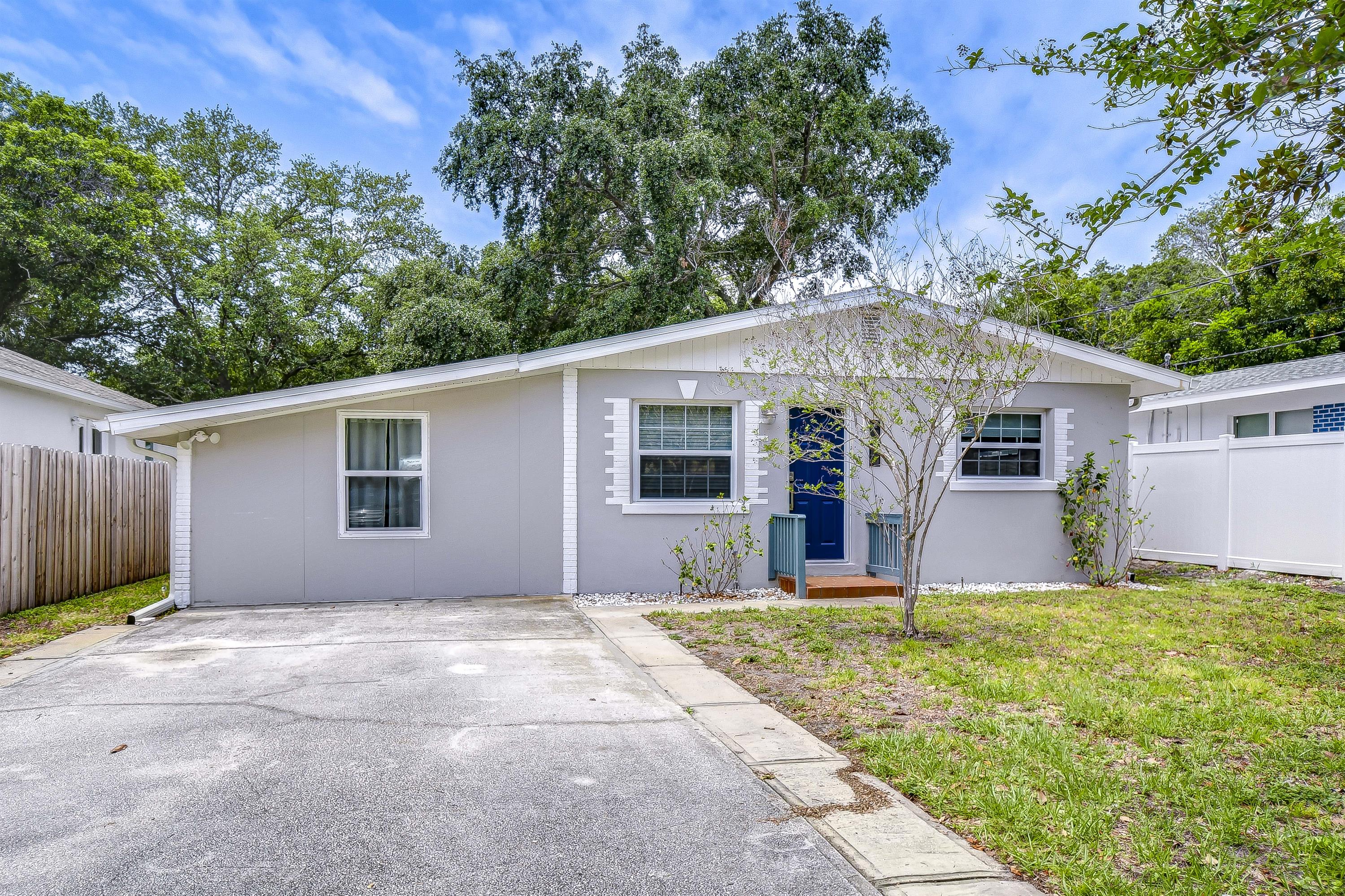 4420 67Th Street North – photo 2