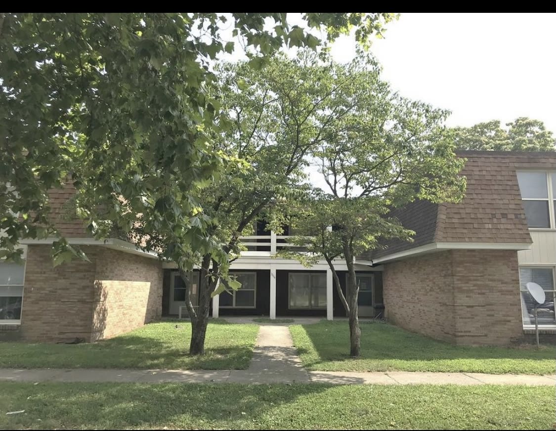 1004 Seminary St – photo 2