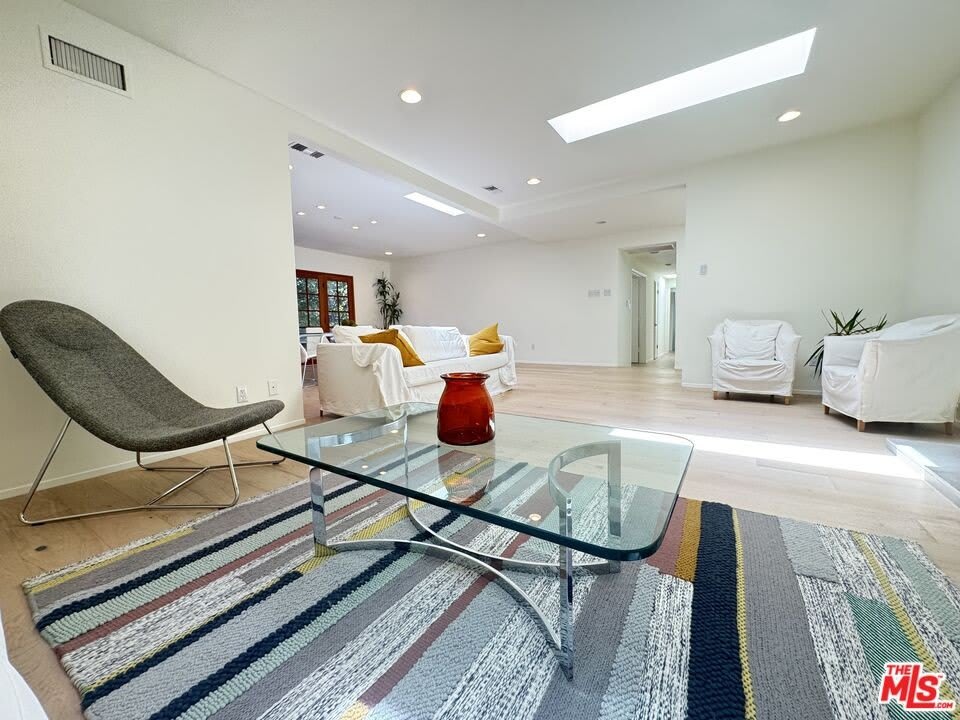 7586 Woodrow Wilson Dr – photo 5