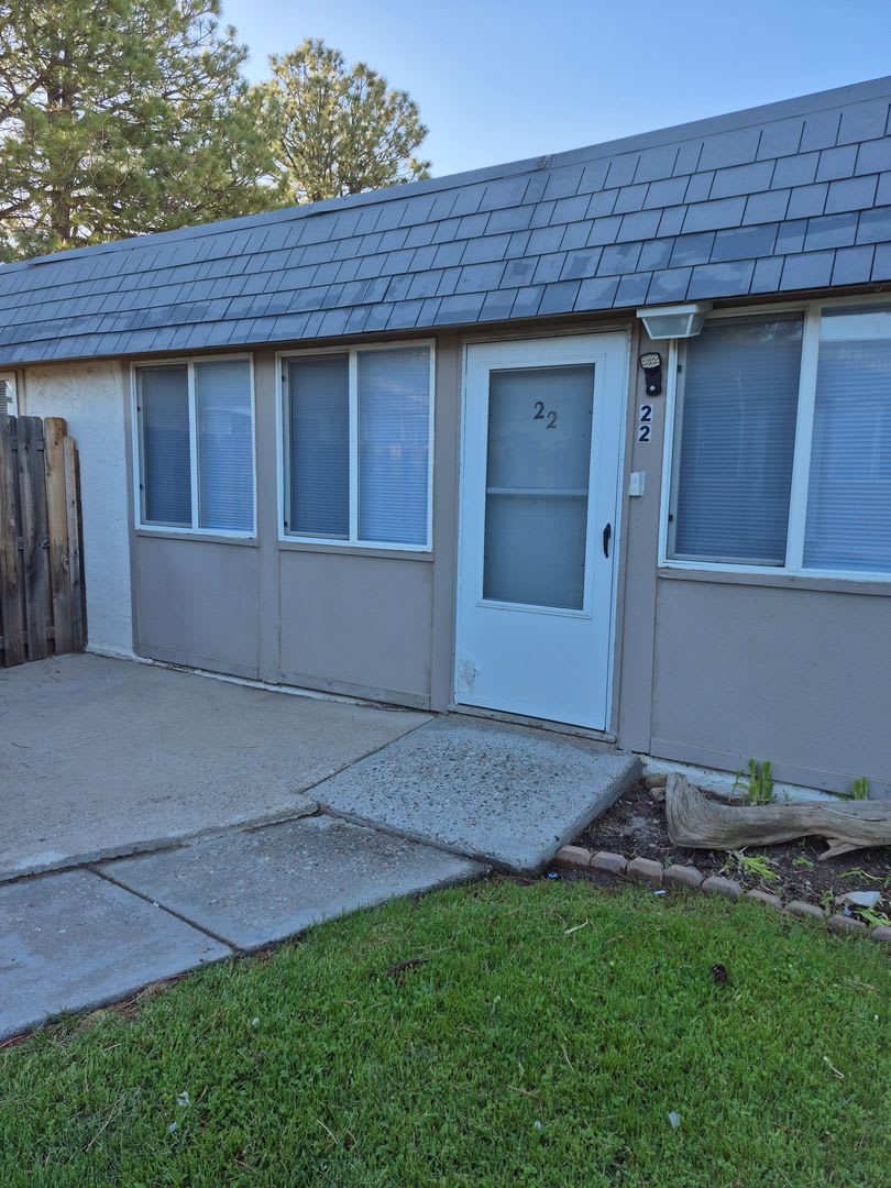 Spacious 2 Bedroom Condo – photo 1
