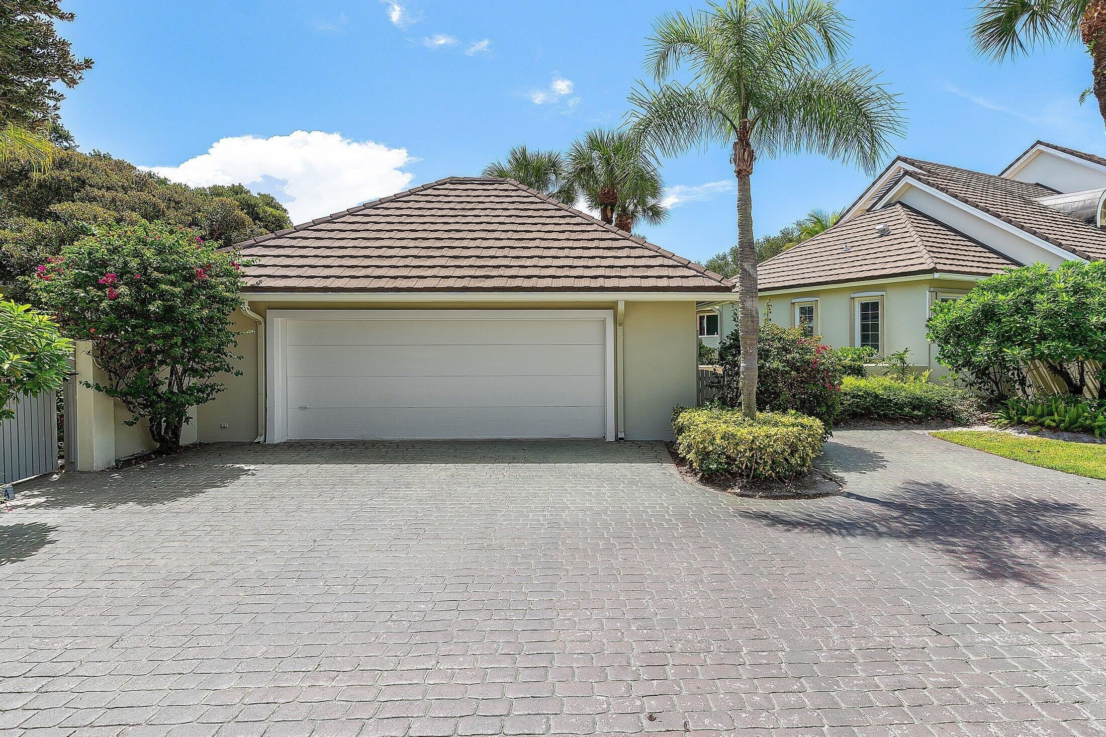 2584 Muirfield Court – photo 2