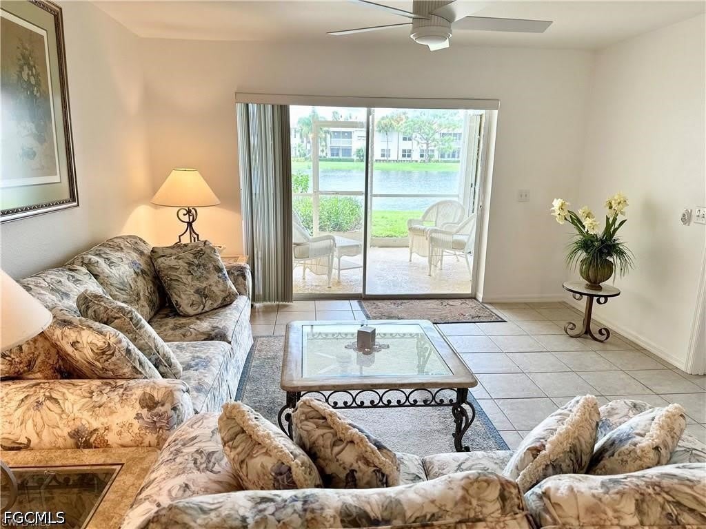 25762 Lake Amelia Way – photo 4