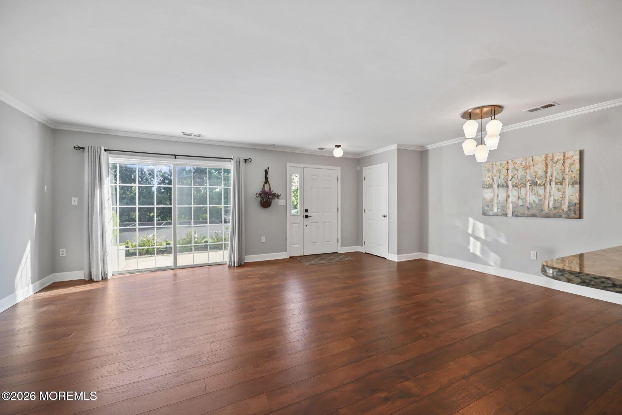 62 Dover Court – photo 4