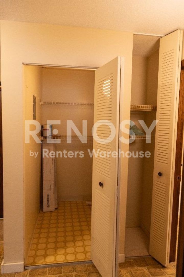 Available Now Spacious 1 bedroom 1 bath lower level Condo in Richfield -- 55+ – photo 2