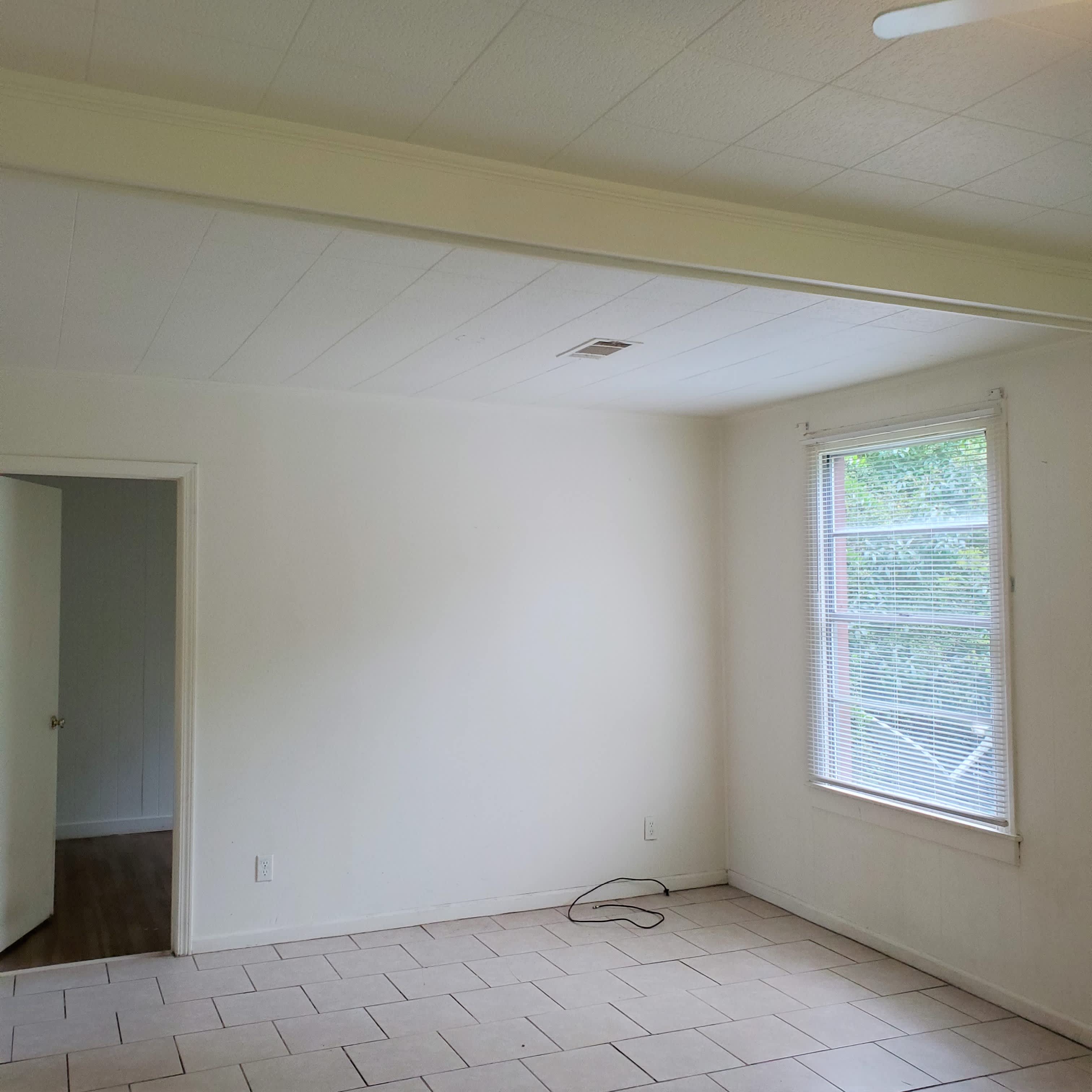 911 Pinckney Ave – photo 3