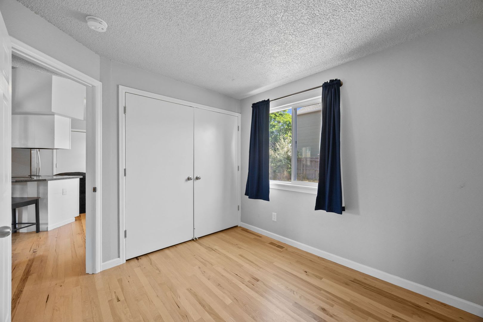 2 Bed/1 Bath Close to Buckley Space Force – photo 4