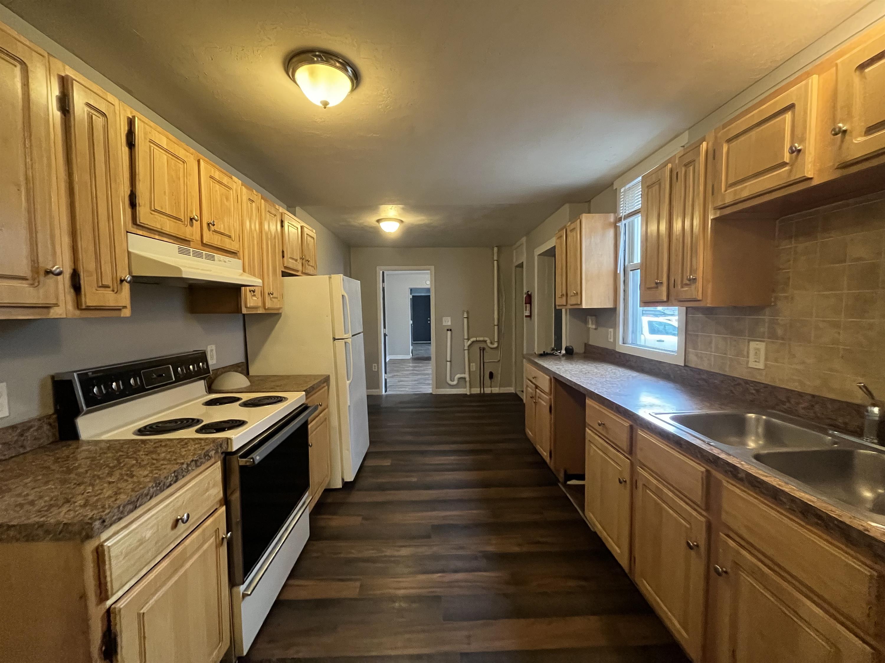 51 South Queen Street – photo 4