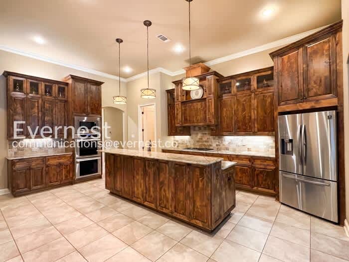 6587 Westminster – photo 2
