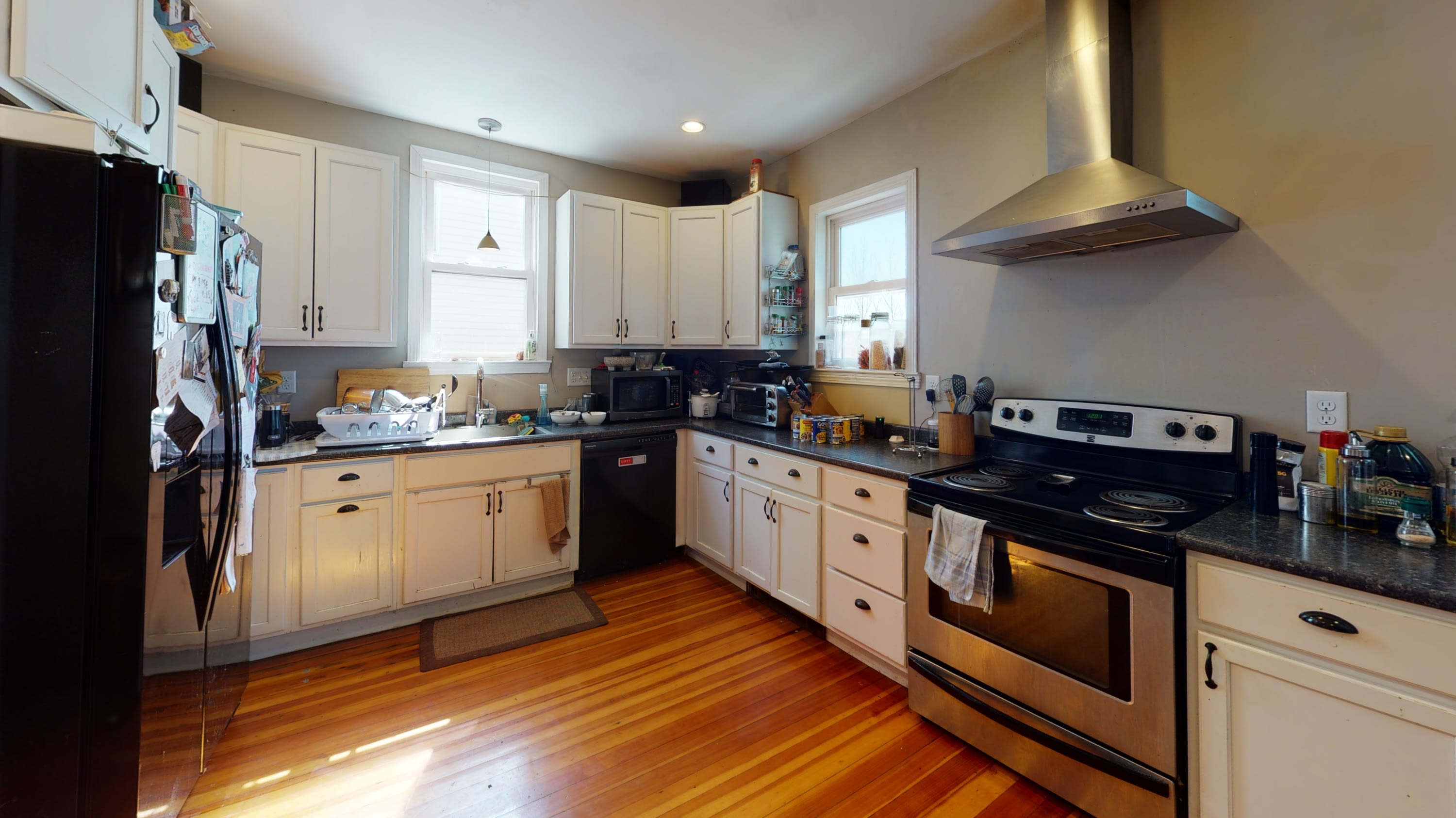 70 Larch St – photo 3