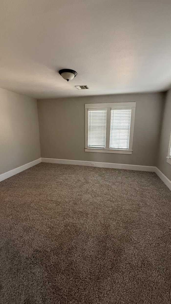 136 North 11Th Avenue – photo 4