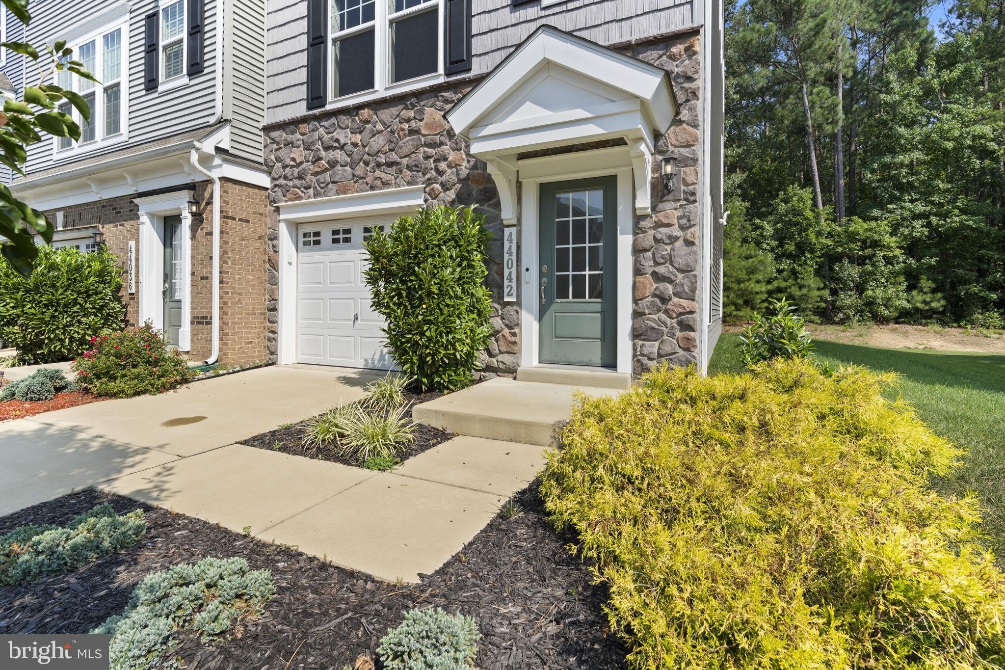 44042 EUCALYPTUS Way – photo 3
