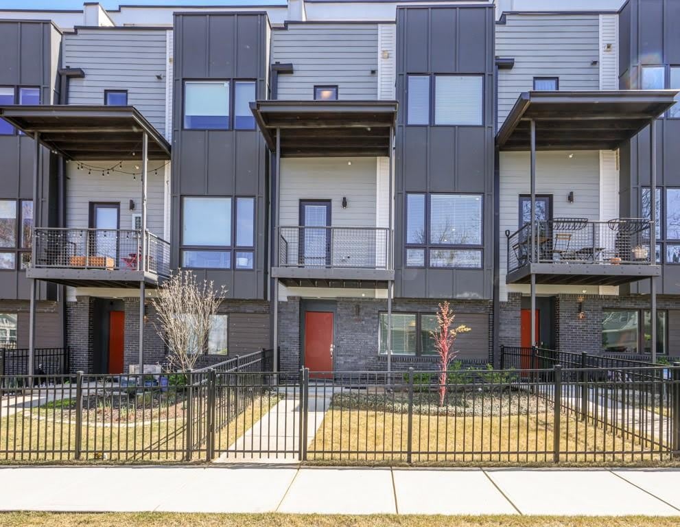 1145 Kirkwood Avenue SE – photo 1
