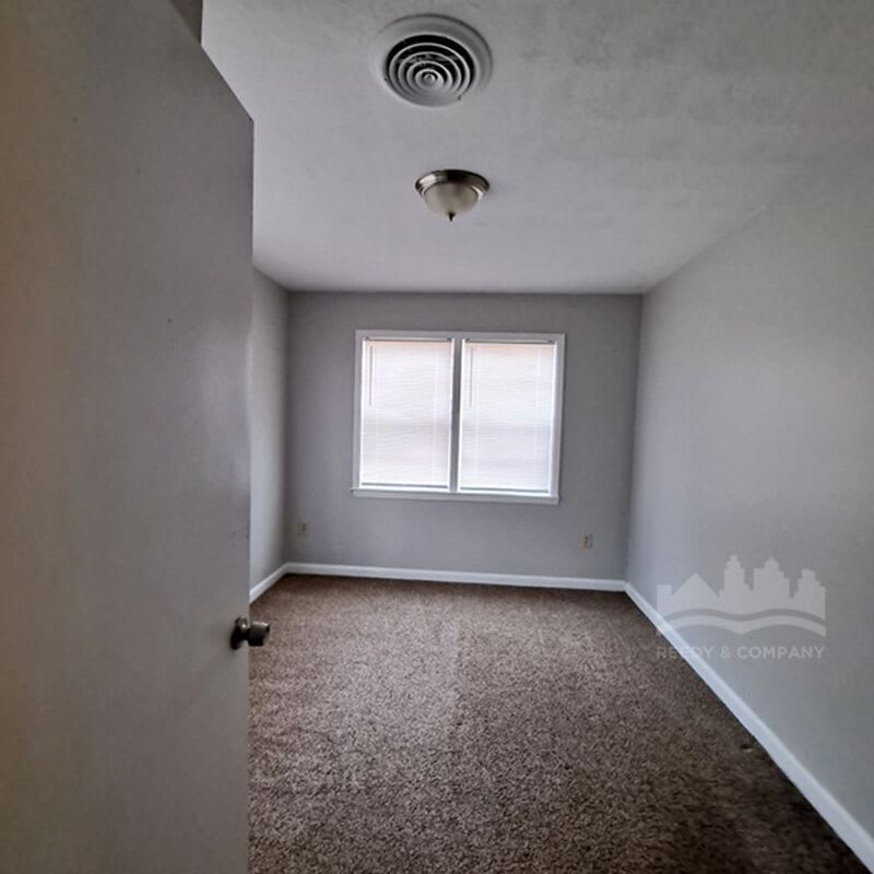 3743 Lakehurst Dr – photo 4