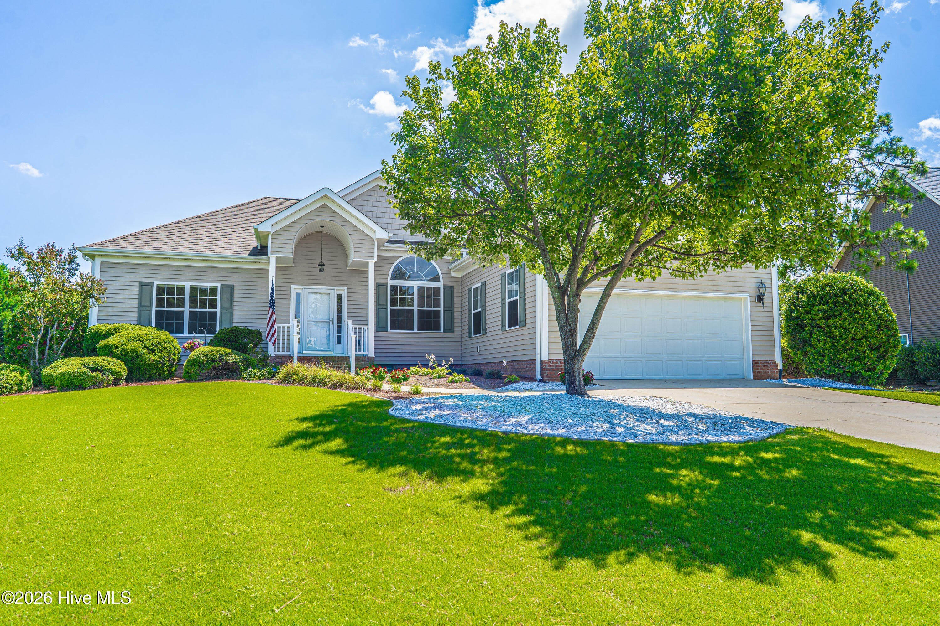 11 Victoria Drive – photo 2