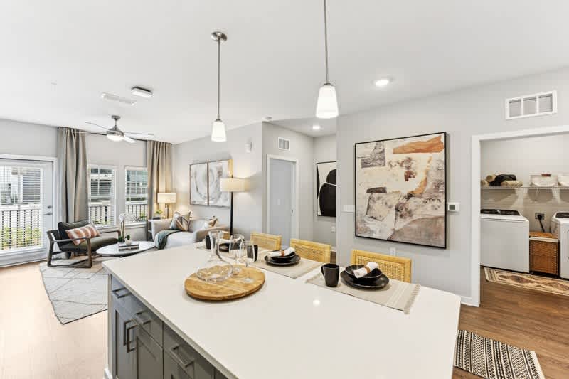 District West – photo 5