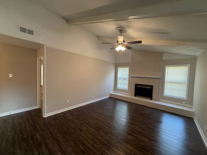 7070 Hillshire Drive – photo 4
