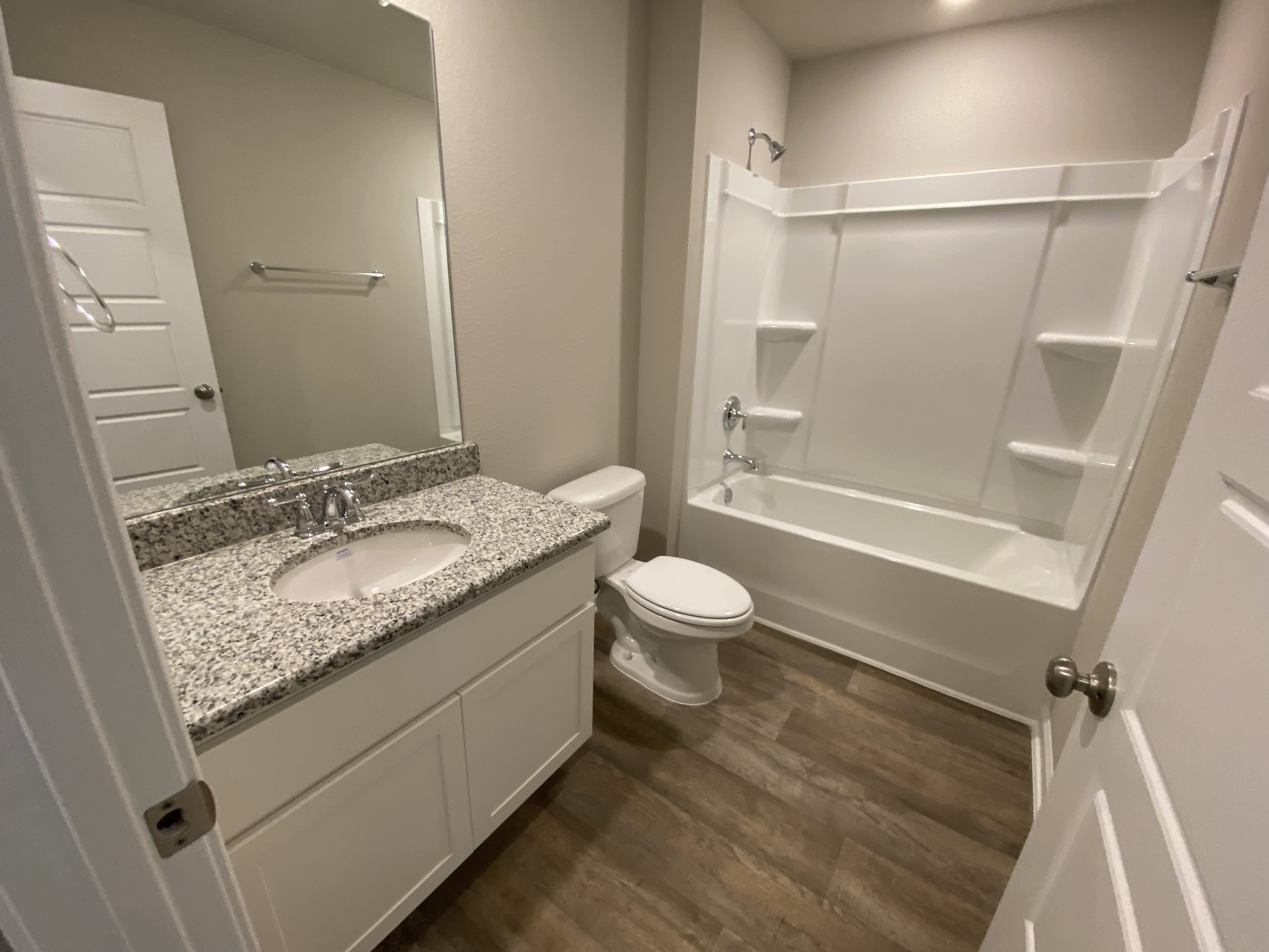 8018 Irwin Loop – photo 4