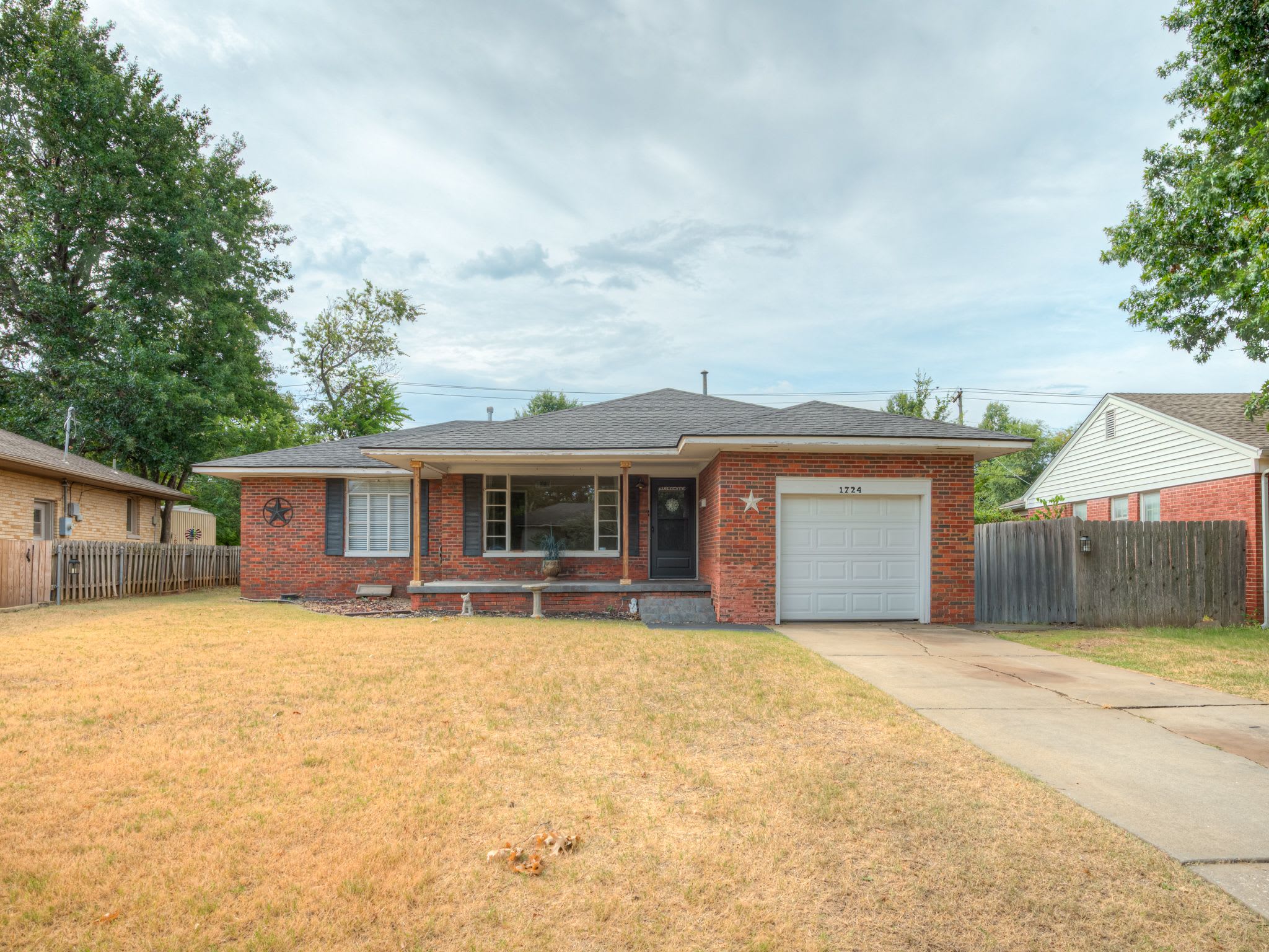1724 Churchill Way – photo 1