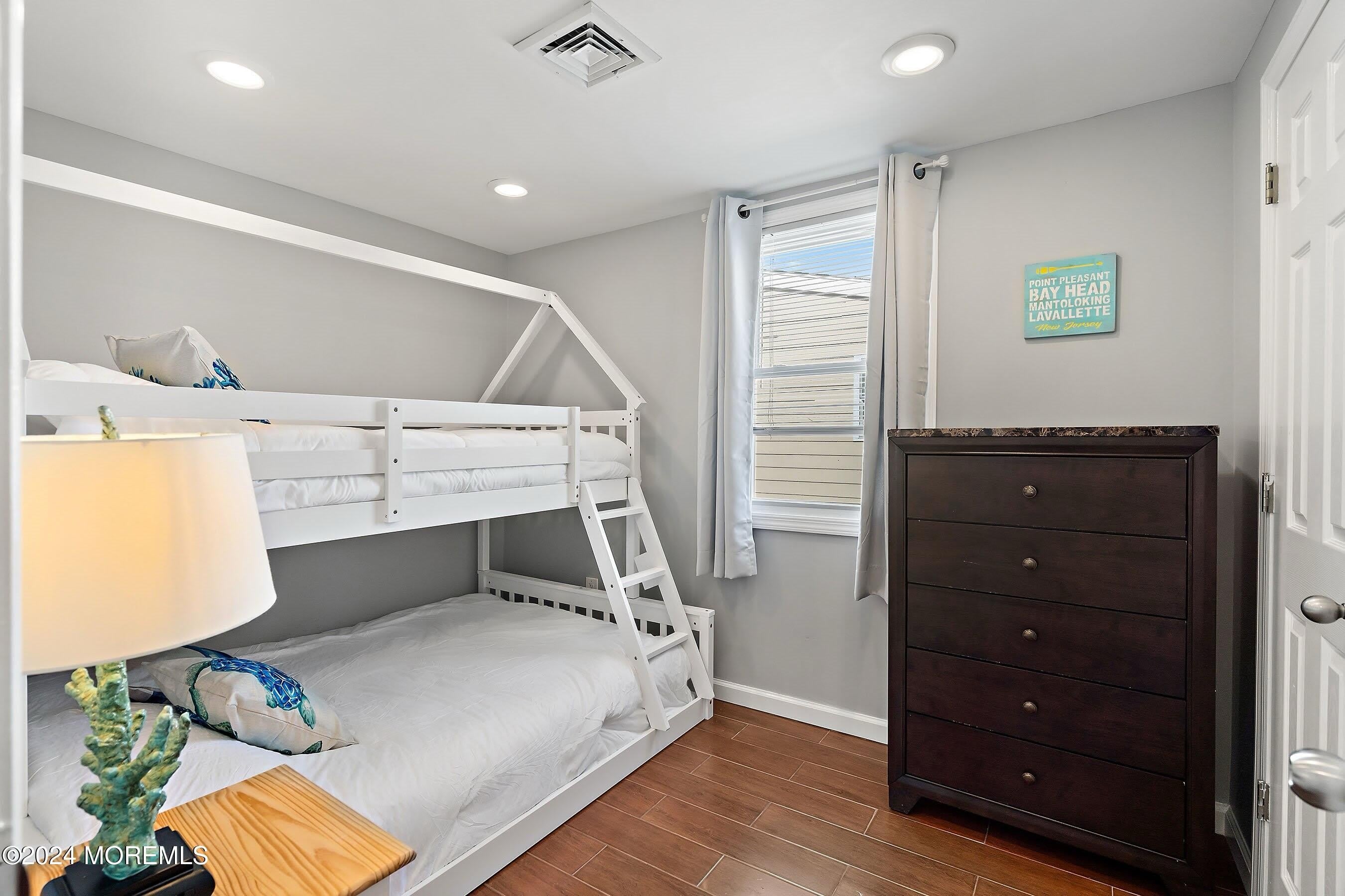 212 Randall Avenue – photo 5