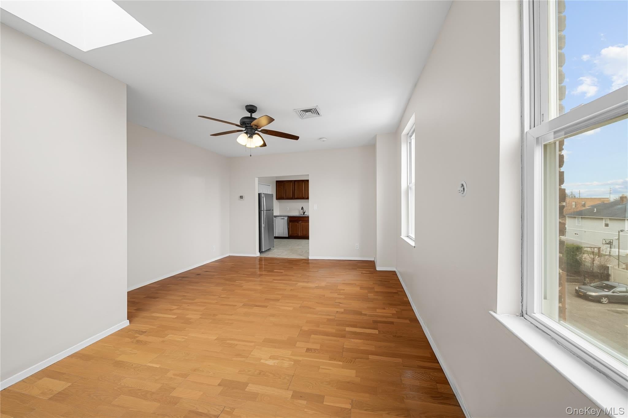 402 Jericho Turnpike – photo 5
