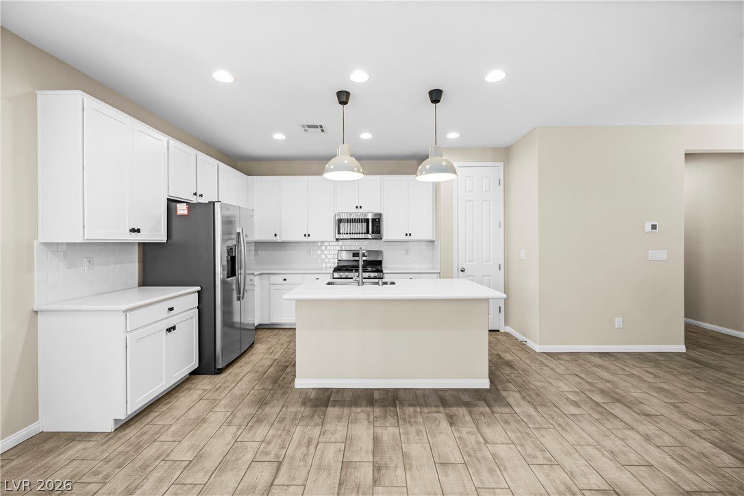 10334 Apefly Street – photo 4