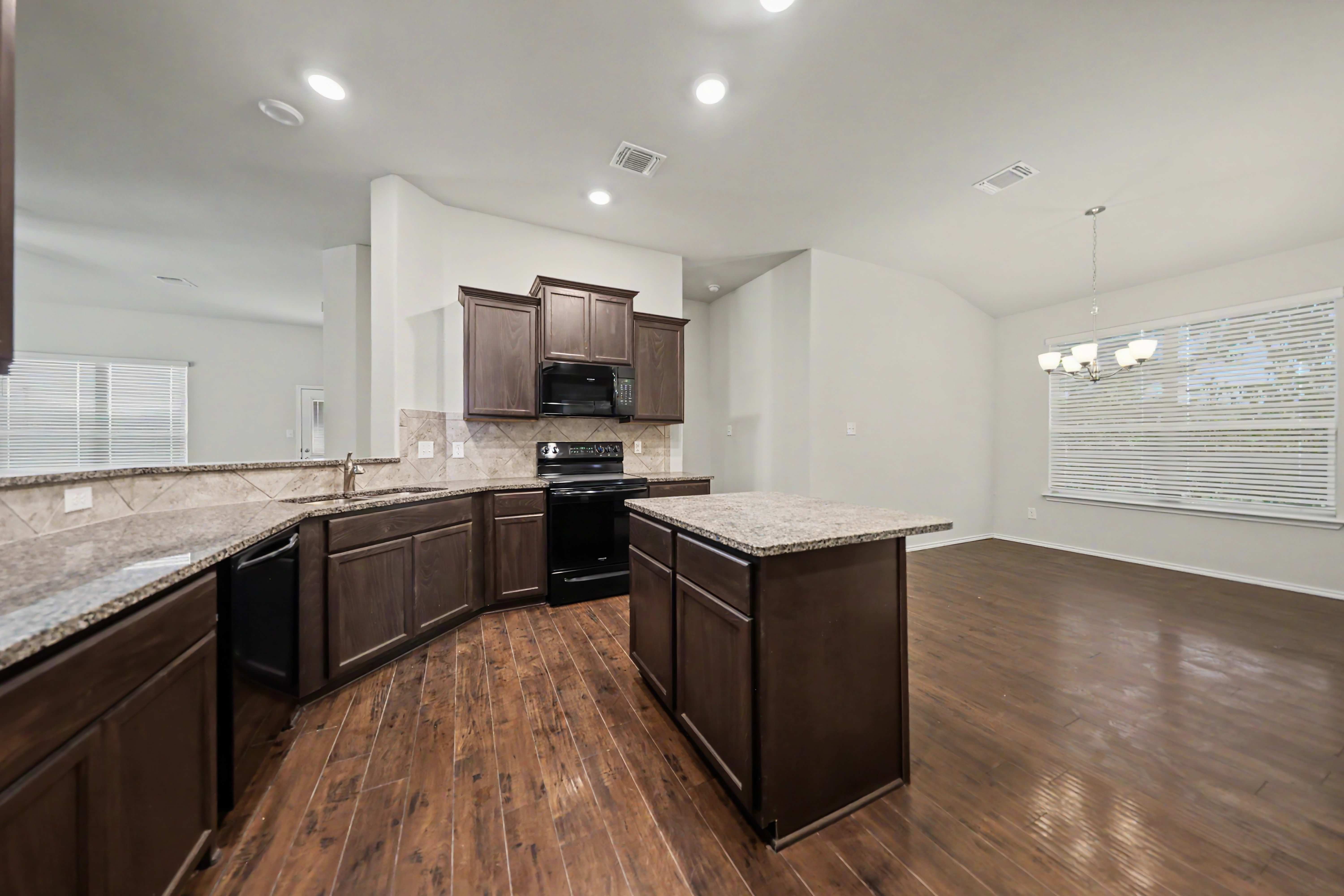 215 Danielle Dr – photo 5
