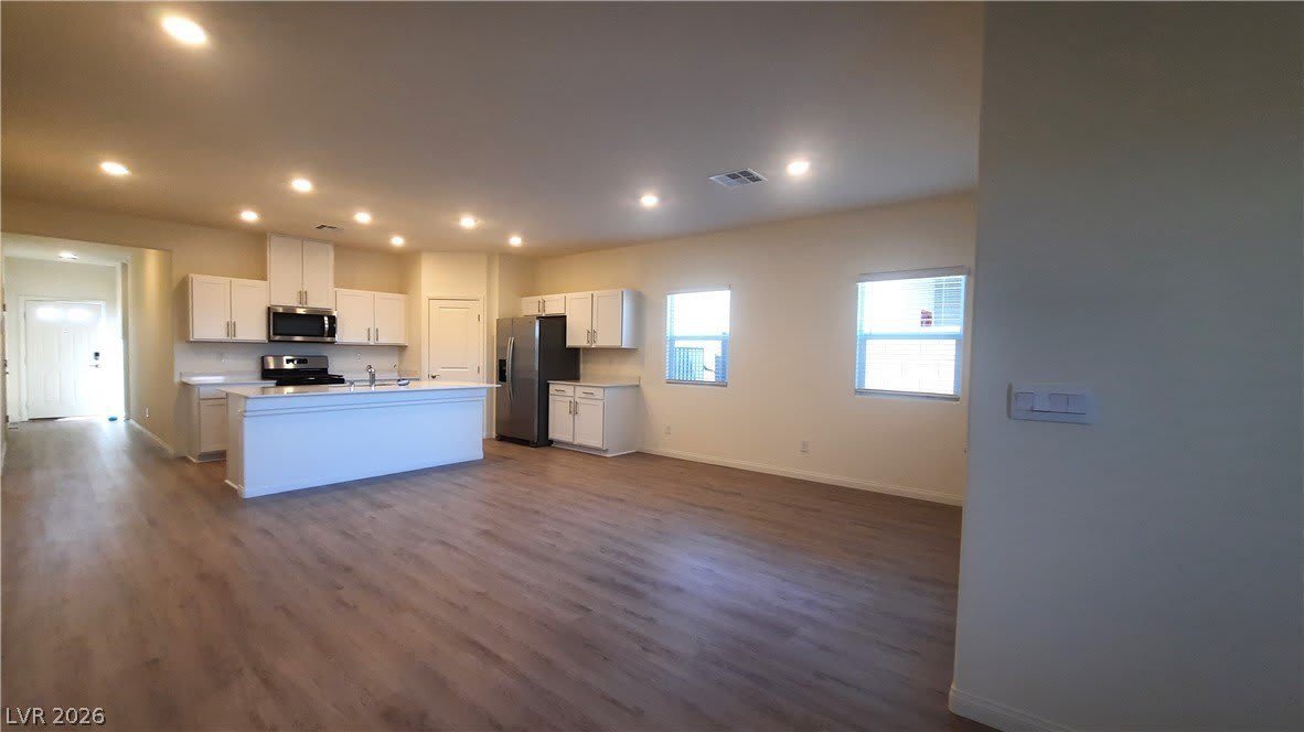 1674 Viola Falls Street – photo 2