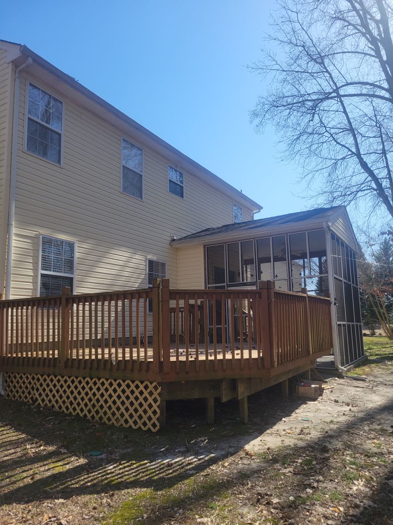 3 bedroom, 2.5 bathrooms single family home – photo 2