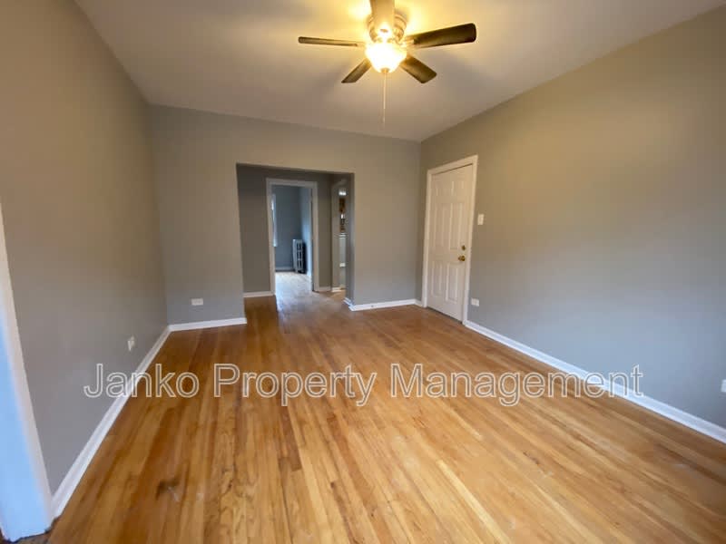 2916 W 64th St – photo 4