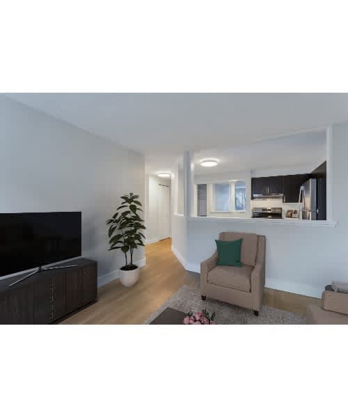 899 Washington – photo 3