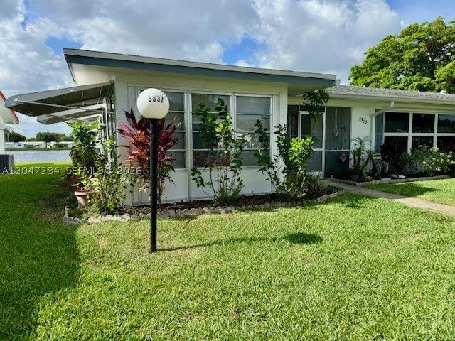 8537 NW 12th St – photo 1