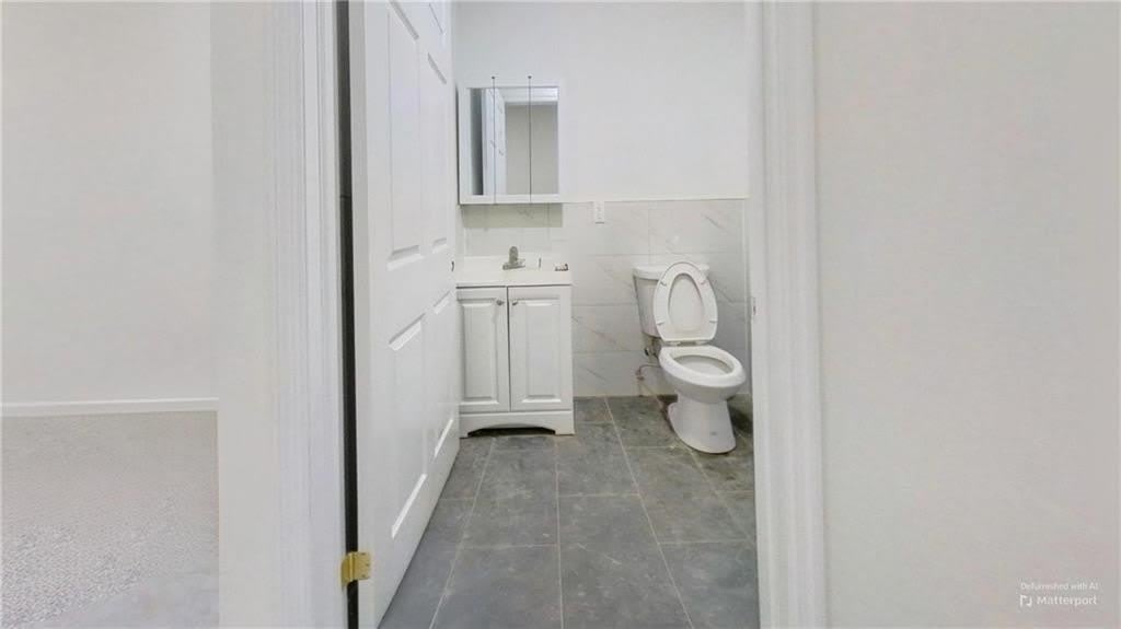 954 3Rd Avenue – photo 4