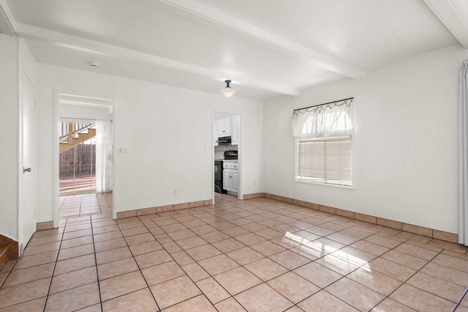Spacious 4BR/2.5BA Chula Vista Home with Huge Balcony & Great Views – photo 5