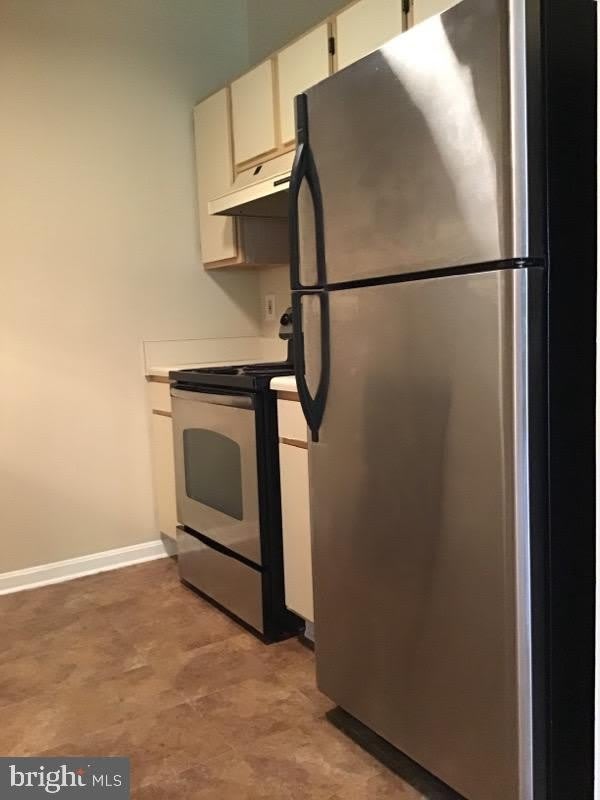 6609 RAPID WATER Way – photo 2