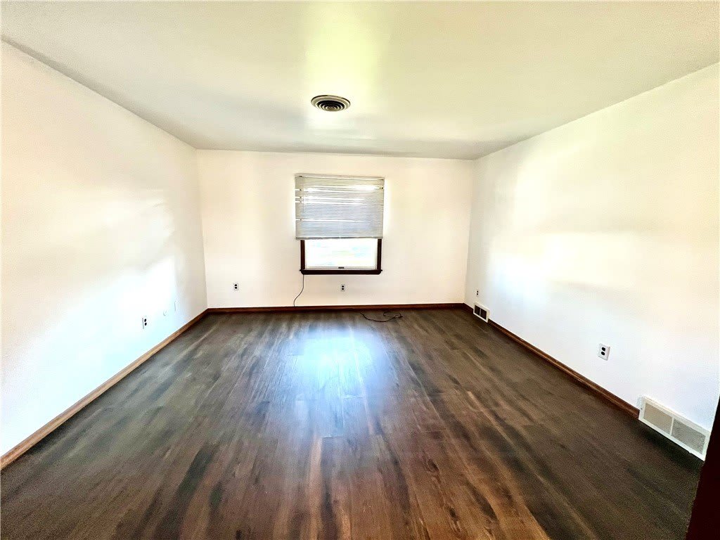 421 E Fairmont Ave – photo 4