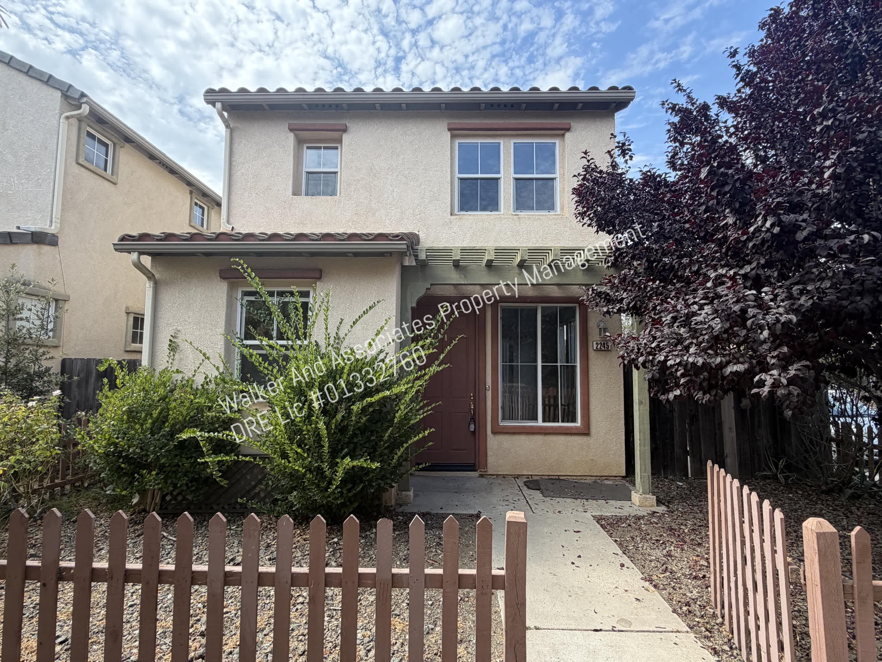 2245 Lily Ln – photo 1