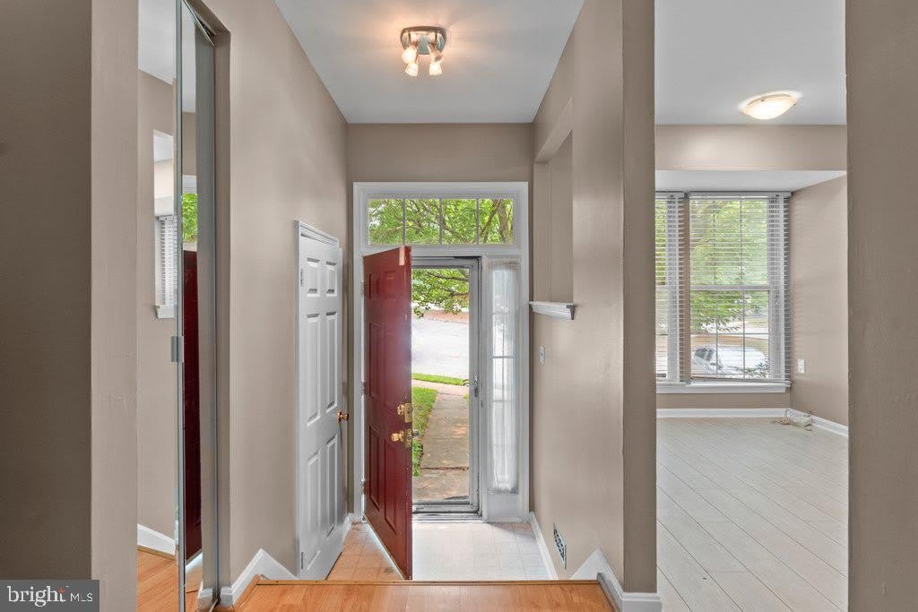 8 WESSEX Court – photo 4